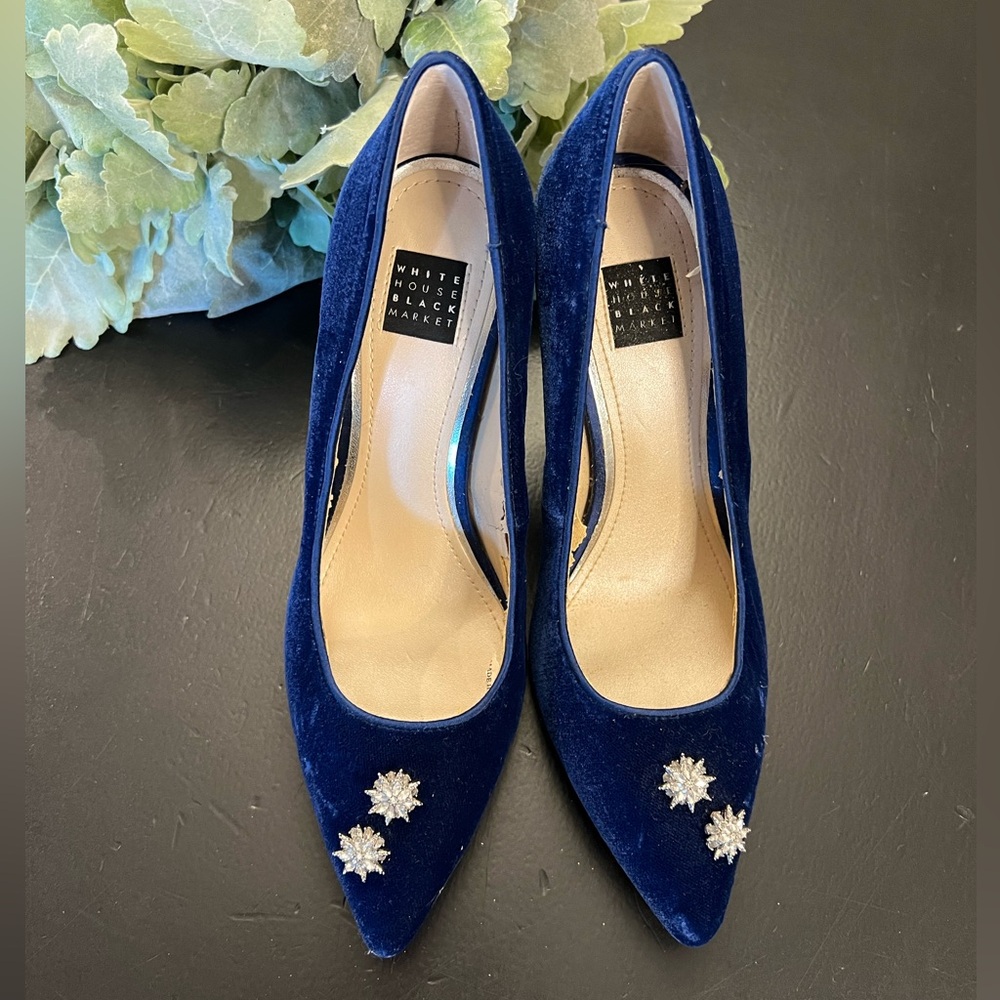 White House Black Market Olivia Blue Velvet Jewel‎ Star Pumps Sz 5.5 See Details